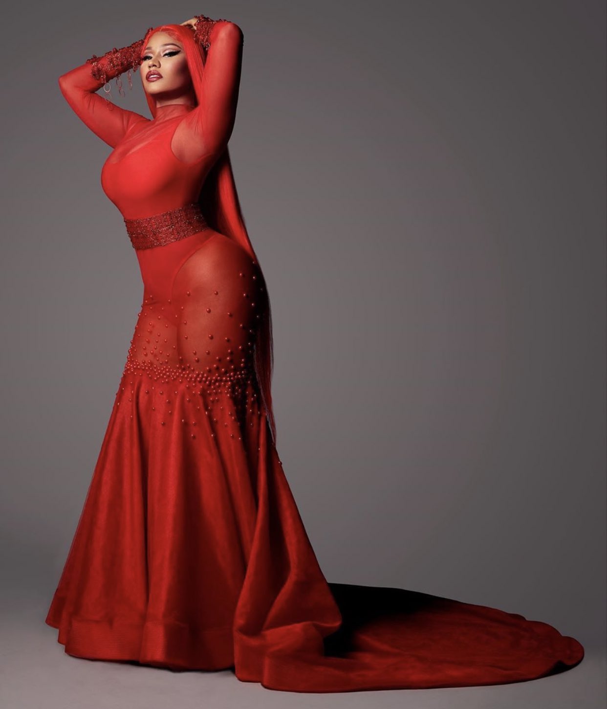 曾為護愛怒嗆前任「黑鬼」！妮琪米娜老公又被捕　仍在「性侵前科」黑名單！