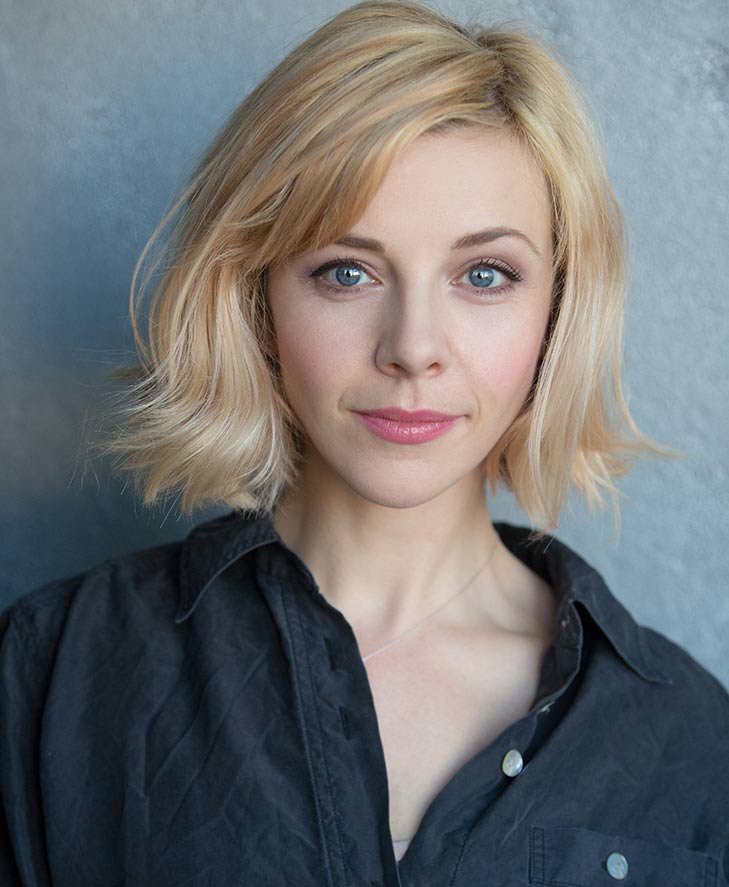 《洛基》片場照曝光！湯姆希德斯頓「服裝洩玄機」　邪神「性轉造型」首公開