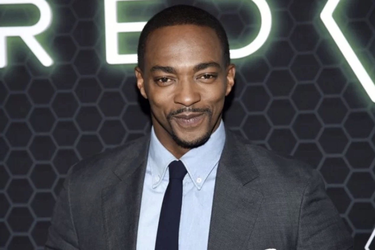 黑人版美國隊長「膚色遭砲轟」 本尊喊話影迷:不該用外表來區分