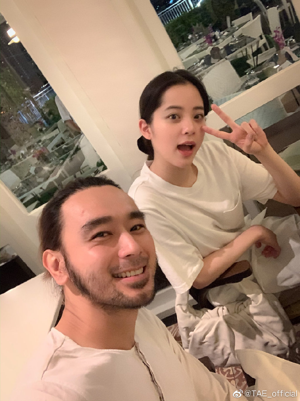 歐陽娜娜男神乾爹曝光!帥氣童顏「神似林志穎」 網驚:我以前超迷他