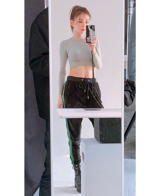 姐姐好辣!謝金燕IG「緊身衣辣照」掀騷動 真實心聲同步曝光