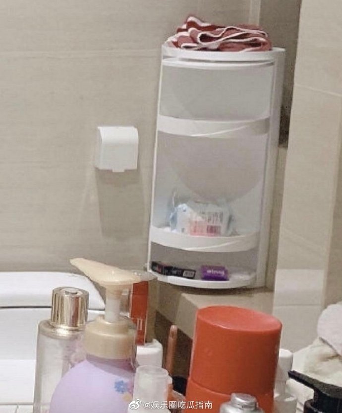 楊超越「私密用品全曝光」!煙盒惹眾怒 粉絲不滿:抽煙犯法了?