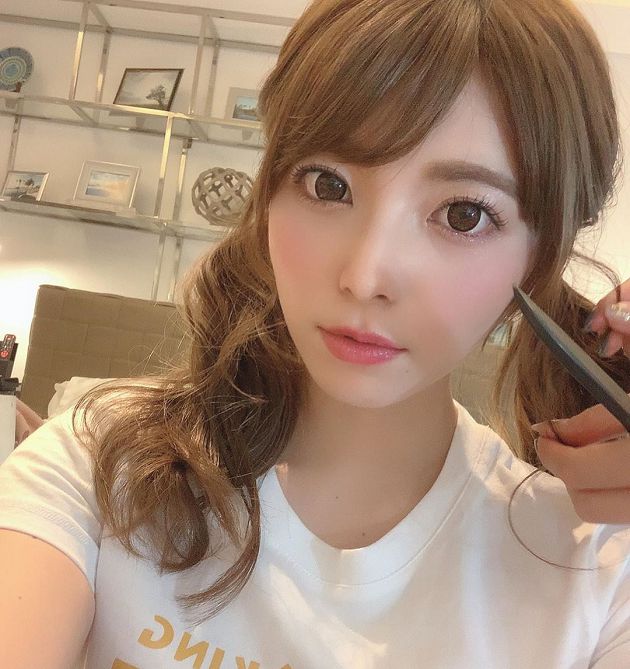 上原亞衣合體波多野結衣！ 大爆秘辛「悔扮小丑拍片」：小金人也很傻眼