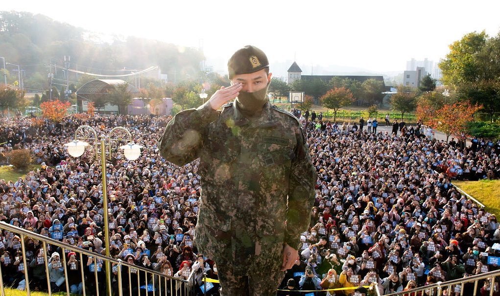 BIGBANG確定全員續約!15年情誼將繼續 網無奈:YG倒不了了