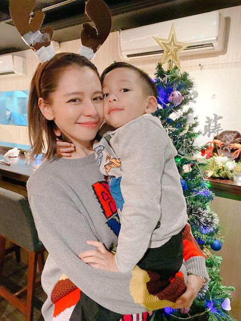 真實面貌現形！徐若瑄「亂髮素顏照」嚇壞網  ：這是誰？