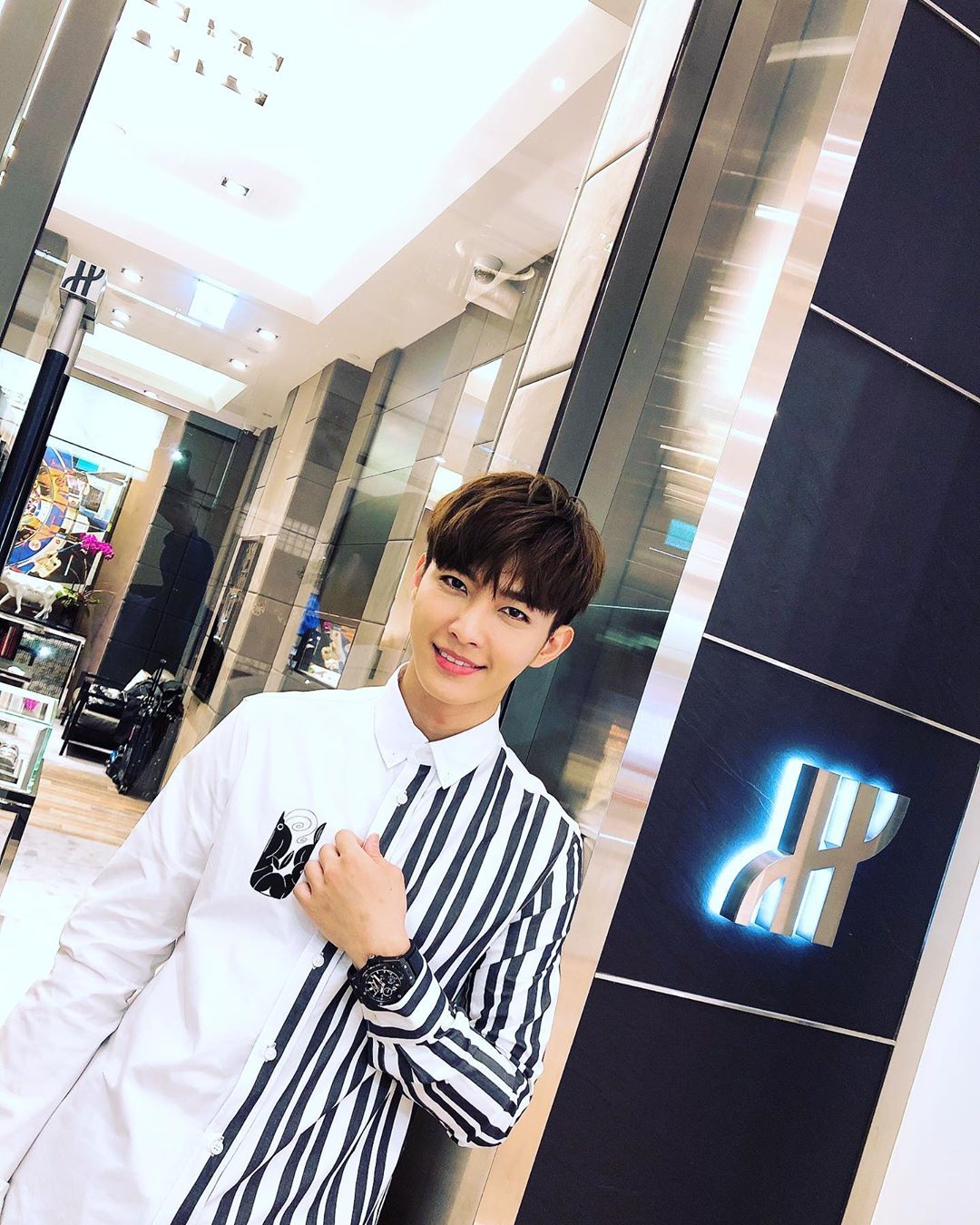 撕飛輪海假面情誼!炎亞綸認了「曾恨過團員」:不想假裝了