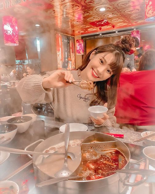 來互相傷害!姐妹合照驚見琳妲「嚴重變形」 親回:真的謝哦