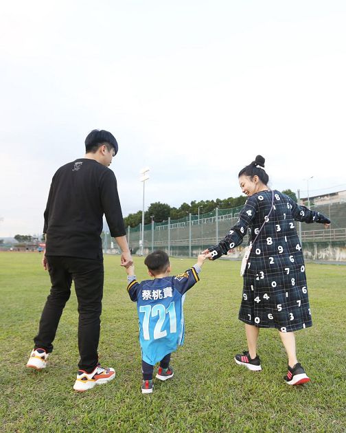 蔡阿嘎深夜感性！遇襲後首預告「引退時機」　網：少曝光也好