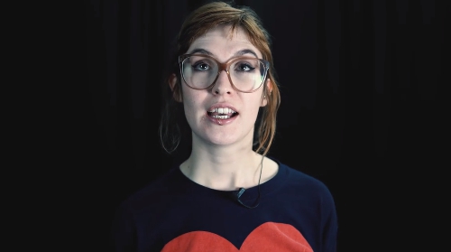 上街舔垃圾桶？女主持人拍片教學「如何得肺炎」　網友洗版狂罵：太噁心！