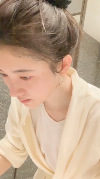 體重不到40kg!鞠婧禕「一口麵包嚼32下」吃到放空 網嘆:仙女和凡人的差別