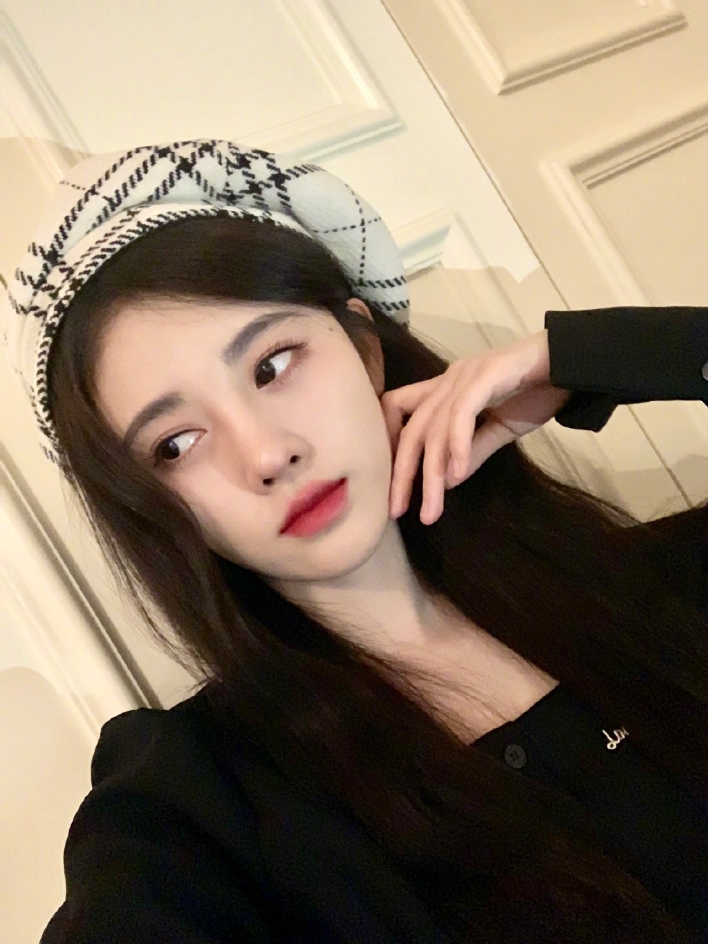 體重不到40kg!鞠婧禕「一口麵包嚼32下」吃到放空 網嘆:仙女和凡人的差別