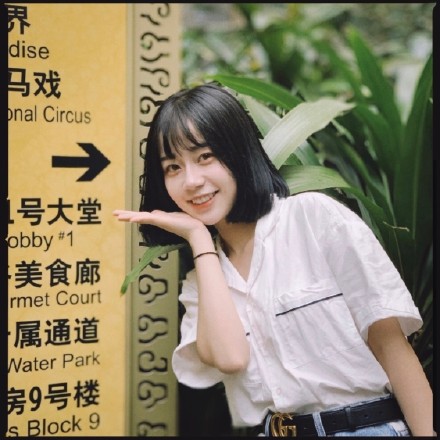 比練習生還美!《青春有你2》超正女導演顏值高到上熱搜 網暴動:可以出道了!