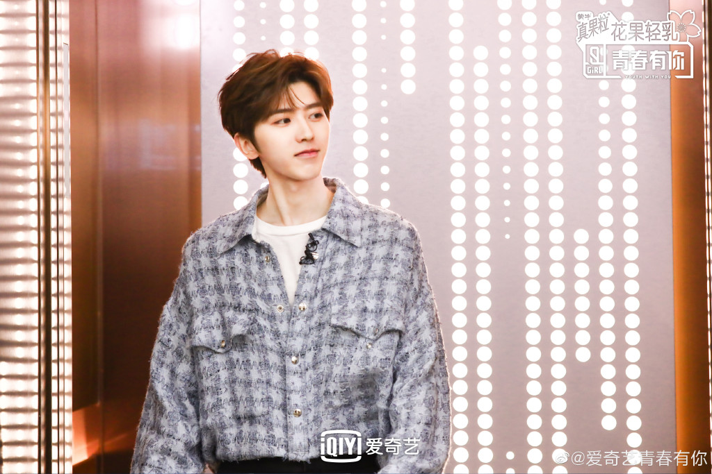 比練習生還美!《青春有你2》超正女導演顏值高到上熱搜 網暴動:可以出道了!