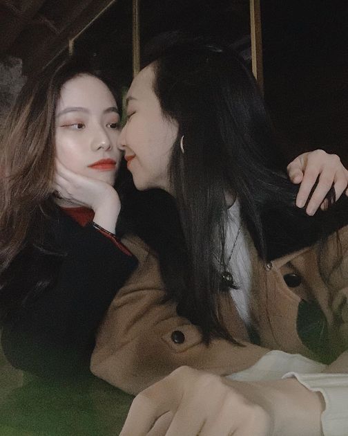 閃瞎全網！網紅「拉拉戀」百字深情告白　：每一天都更愛她