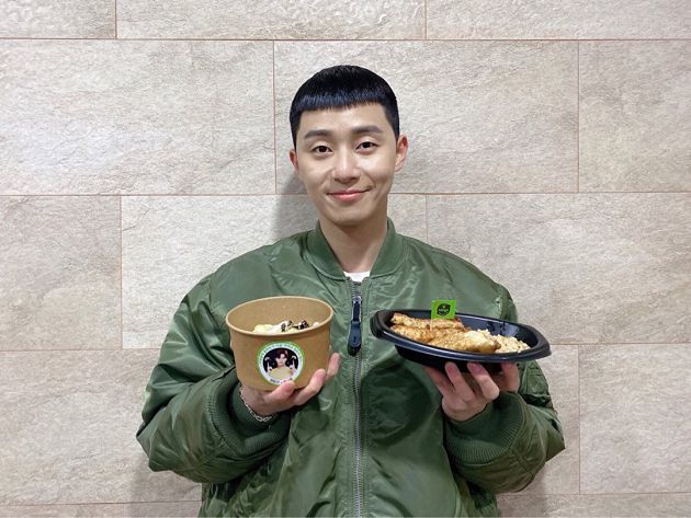 根本離太遠?小吳挑戰朴敘俊「栗子頭」 網:真的別輕易嘗試