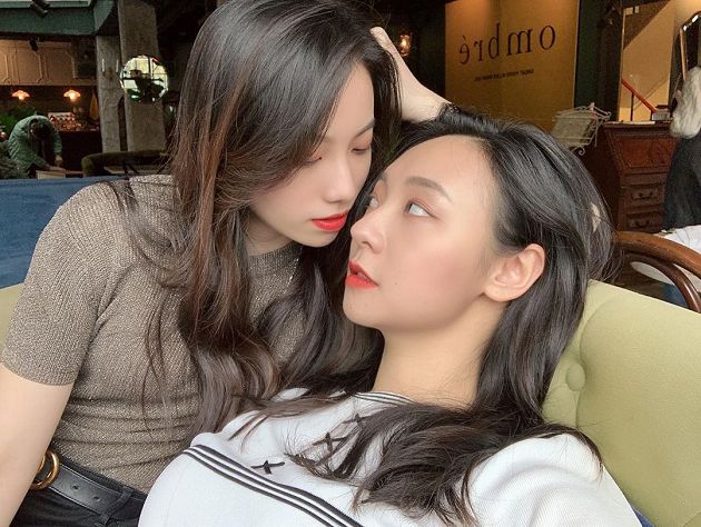 閃瞎全網！網紅「拉拉戀」百字深情告白　：每一天都更愛她