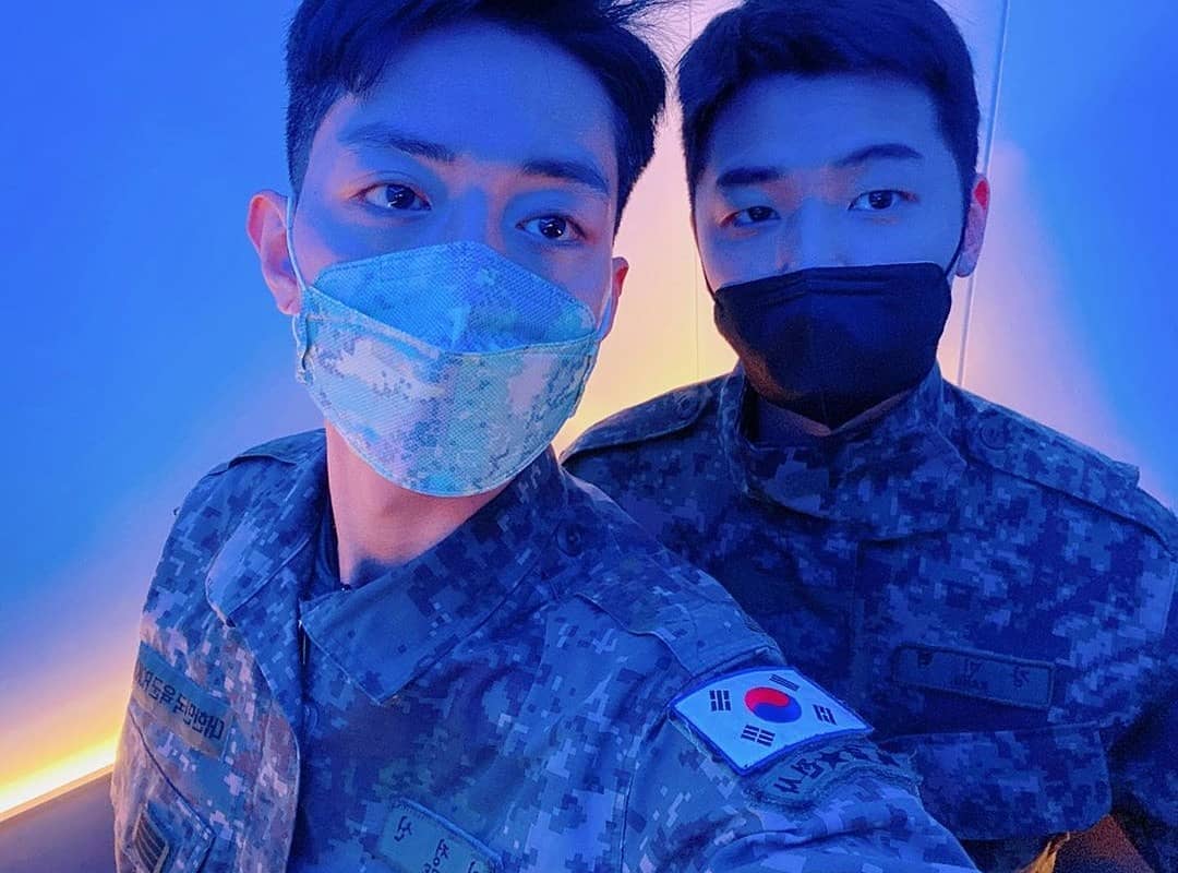 CNBLUE回歸!李正信曬合照「闖入容和家」 鐵粉一看全哭了!