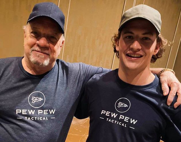 剩5天殺青「有臨演確診」停拍!導演砲轟:沒有比在工作死去更棒的了