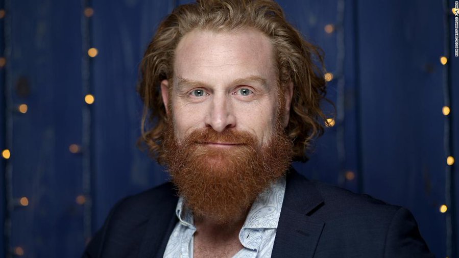 《冰與火》「野人托蒙德」也中招！「已有症狀出現」：全家自主隔離中