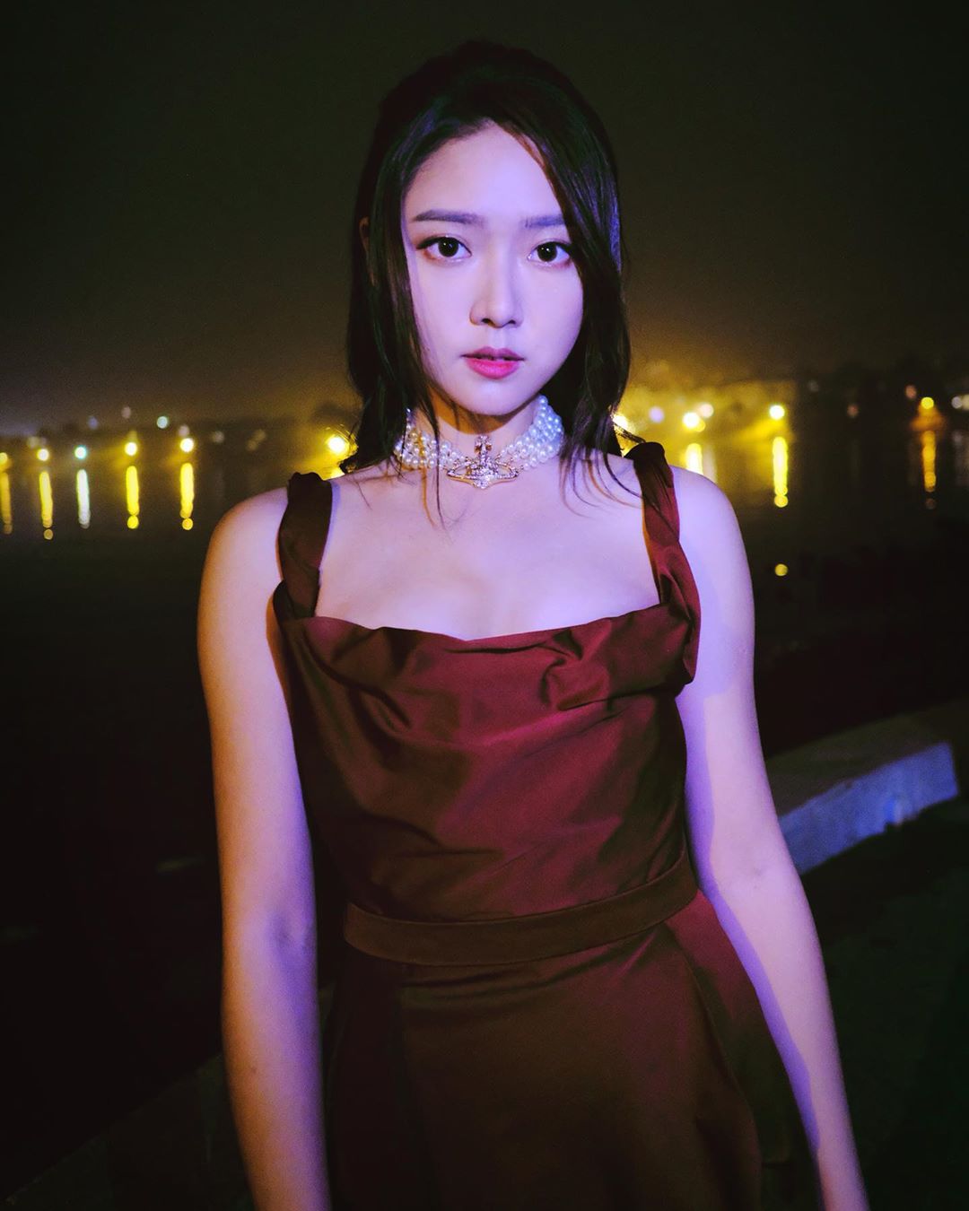 香港女神「工作中偷情」被直擊!熱吻片曝光 網:好激烈