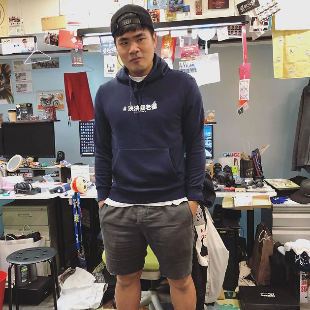 粉絲暴動!蔡哥IG衣服「洩玄機」 網:泱泱是大家的老婆辣