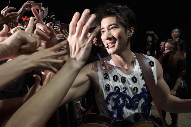 曾在武漢開唱！王力宏結束後「高燒38.5度」　隔離近況曝光