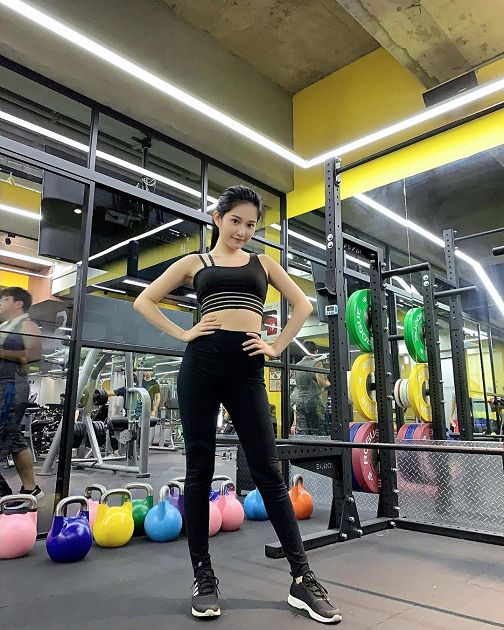 好害羞！艾瑞絲、健人蓋伊挑戰「健身雙修」  網：懷疑偷開車