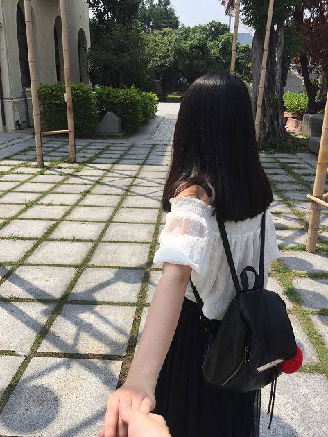 女友正面曝光！阿神脫單曝「親暱托臉照」  網嗨：村長夫人好