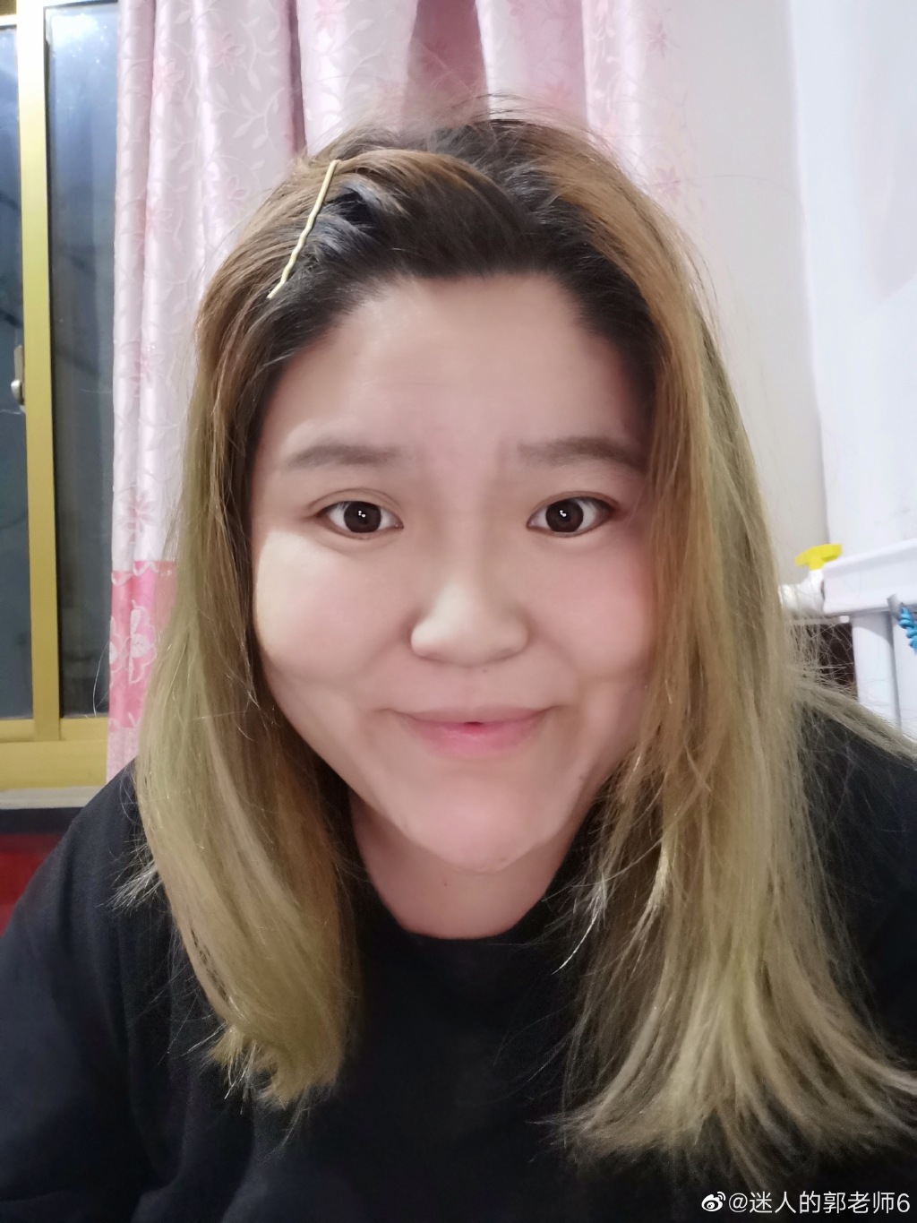 自導自演被家暴？網紅遭老公「狠勒脖子」　網超傻眼：怎麼還不被BAN