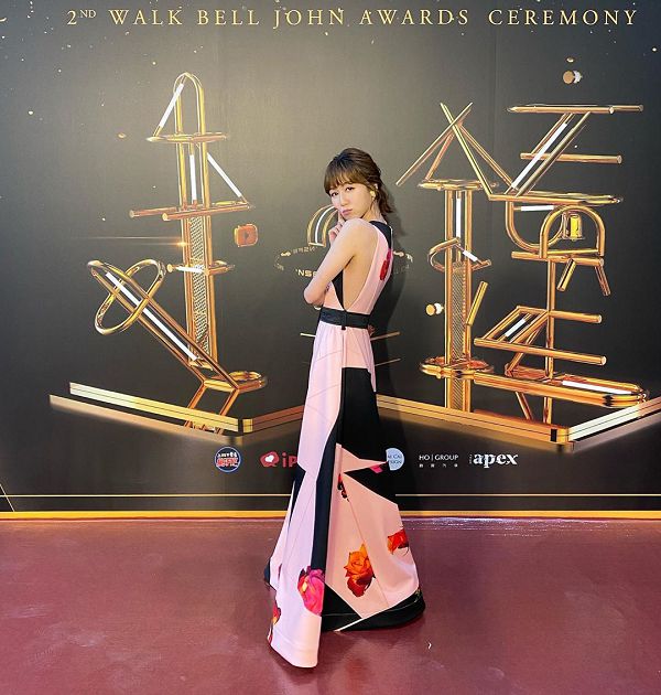 Dcard負評不斷!走鐘獎「紅毯主持人」慘被網酸:尬到頭很痛