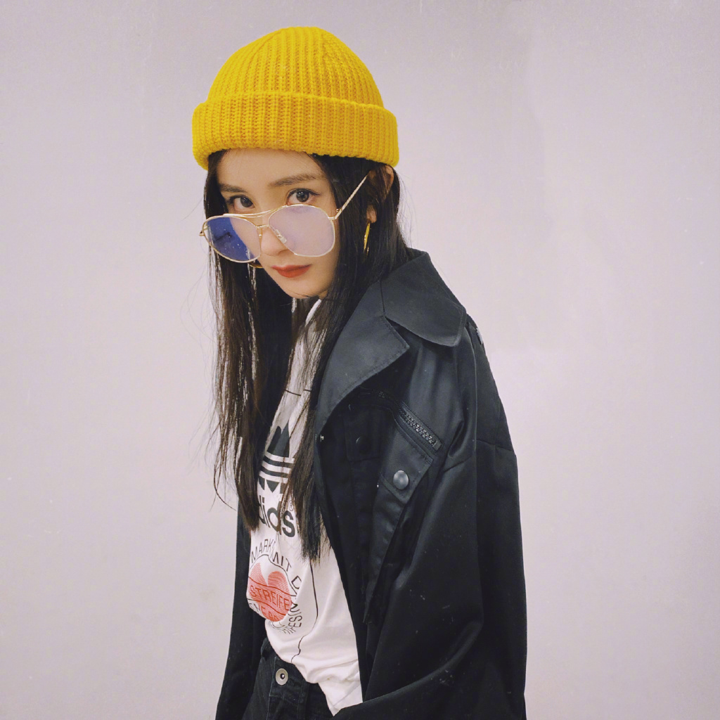 引火上身！楊冪「雜誌封面」被罵爆　網傻眼：武漢肺炎是歧視？