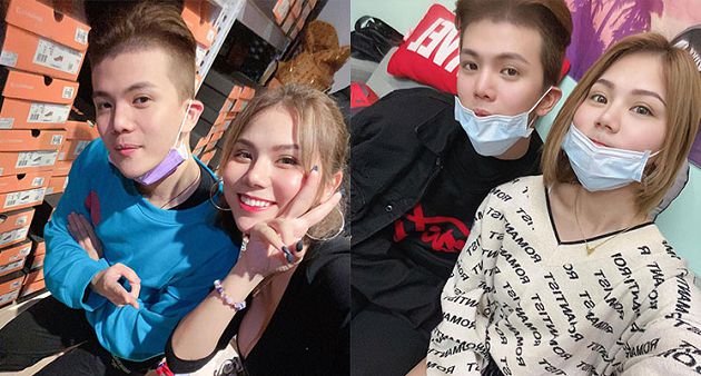 褲子都脫了!蕾菈「女友視角」窩沙發甜撒嬌 網抓亮點:是孫生