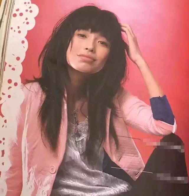 泳衣卡死三角洲!Angelababy「中空高衩」青澀照曝光 超狂尺度嚇歪網