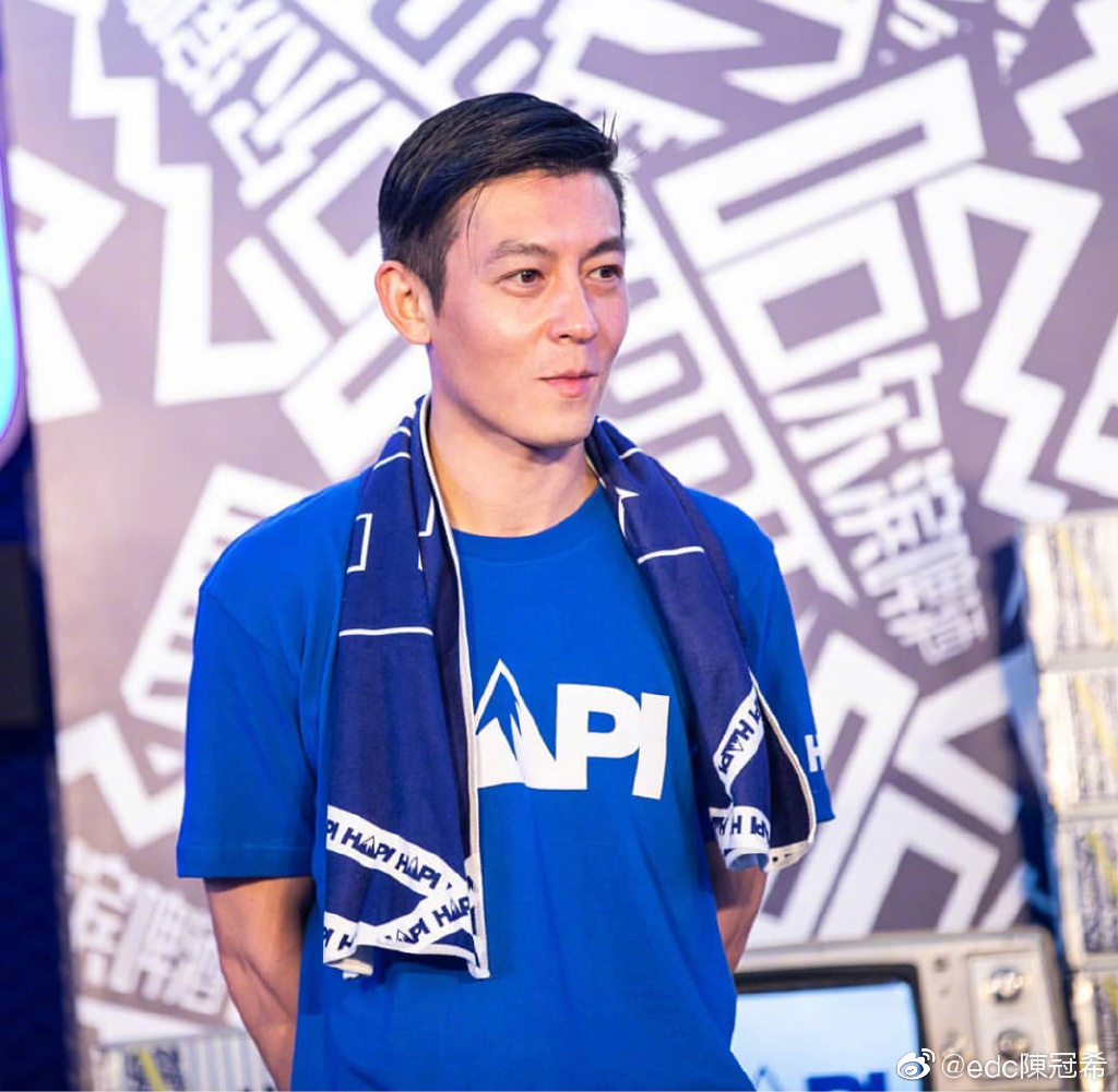 新冠不是武肺!陳冠希爆氣怒譙「種族歧視」:閉上他X的嘴