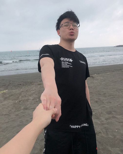 友人說溜嘴!實況兇妹「感情現況」曝光 網崩潰狂刷:Toyz