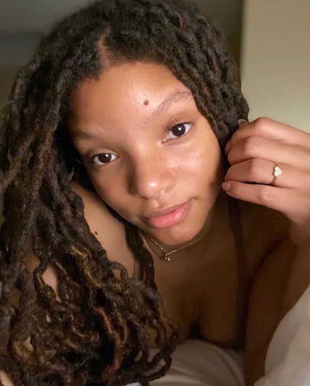 《小美人魚》女主直播唱歌再掀論戰！網氣炸：妳真的不是我的愛麗兒