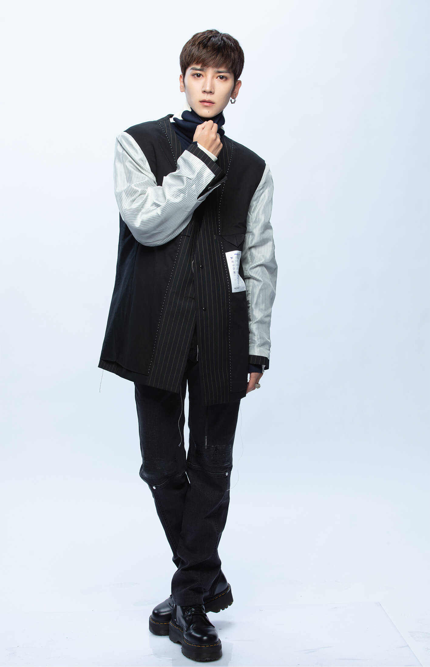 畢書盡讓出男主角！新MV大談婚外情　「演唱會進度」曝光