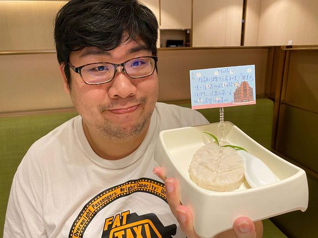 正面曝光！國動IG驚見「親暱貼臉」曬恩愛　粉絲暴動：瘋狗回不去了