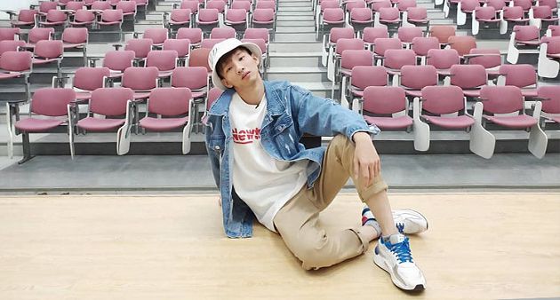 開箱灑10萬!小玉買「駭客技術」遭騙 網酸:不如把錢捐出去