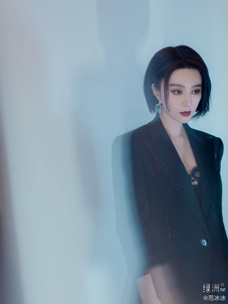 范冰冰顏值崩壞！「黑眼圈+臉部浮腫」憔悴慘樣嚇壞網：像剛哭過