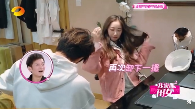 壓力太大要植髮?女星自曝「禿頭煩惱」 當眾拆假髮嚇壞網