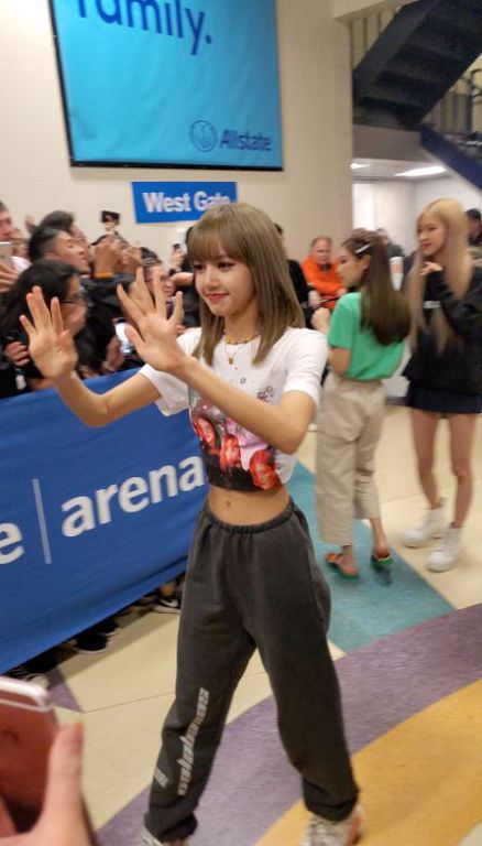 Lisa爆「腰圍51公分」原因！腰比頭圍更細：不是刻意減肥