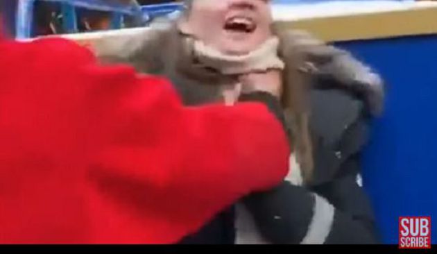 英雄形象破滅!閃電俠痛毆女粉絲「影片流出」:黑歷史再被翻出