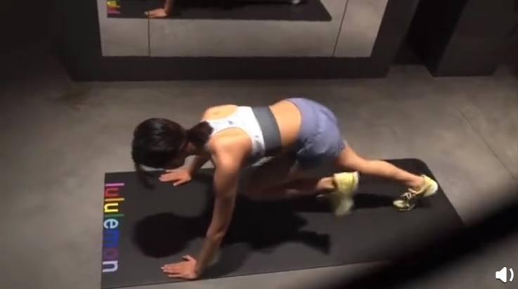 真的長大了！《爸爸2》多多辣露「性感腹肌長腿」　網嘆：這就是差距