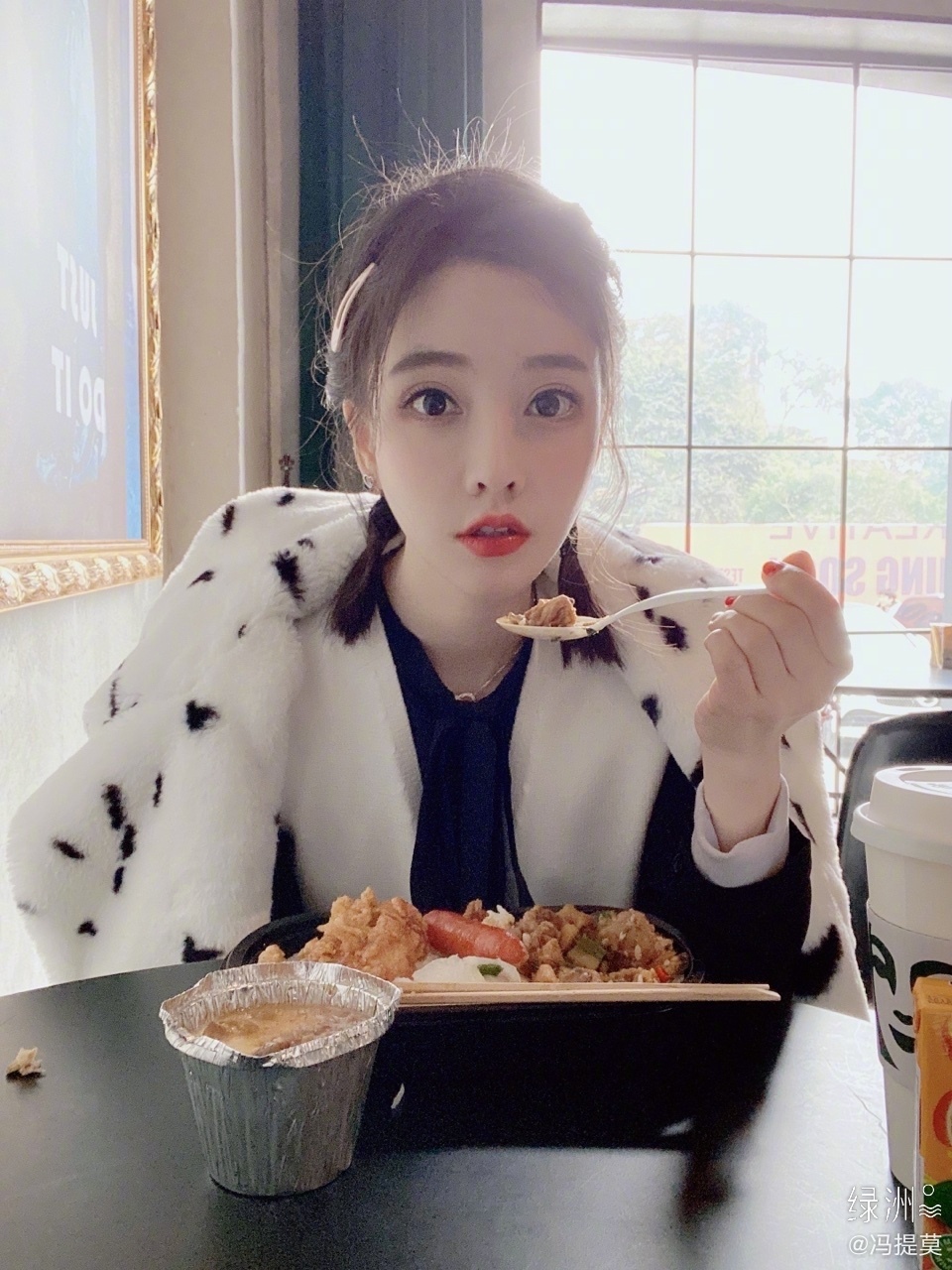 被當整形活招牌!馮提莫「求償百萬」遭網酸:換頭不承認?