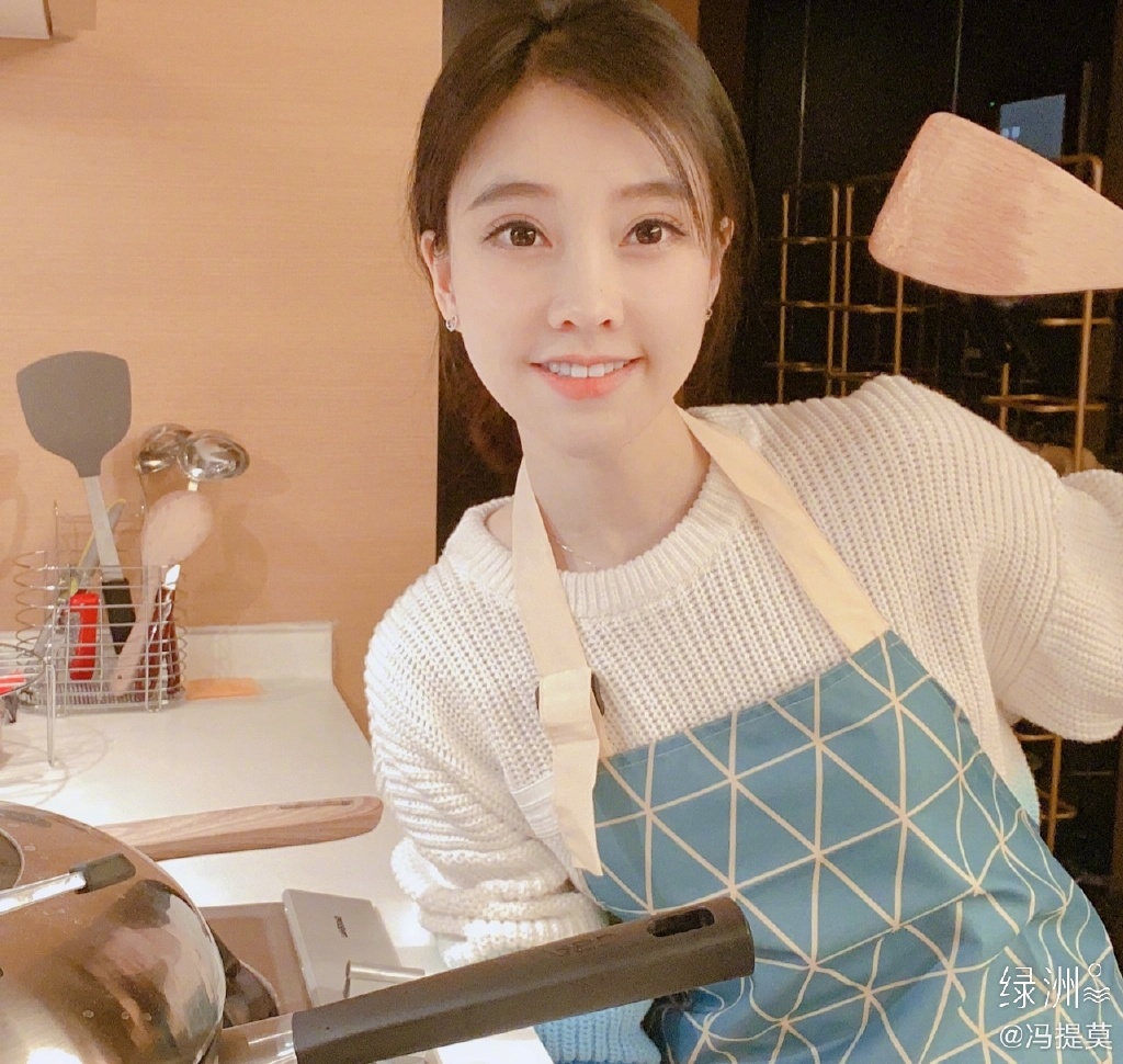 被當整形活招牌!馮提莫「求償百萬」遭網酸:換頭不承認?