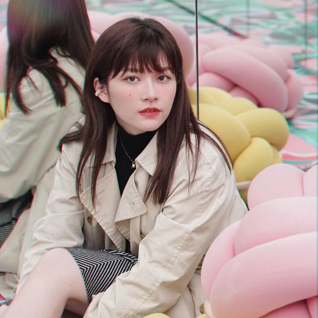 新叛徒!YTR曝光「親暱摟腰」閃照 網:以為是愚人節玩笑