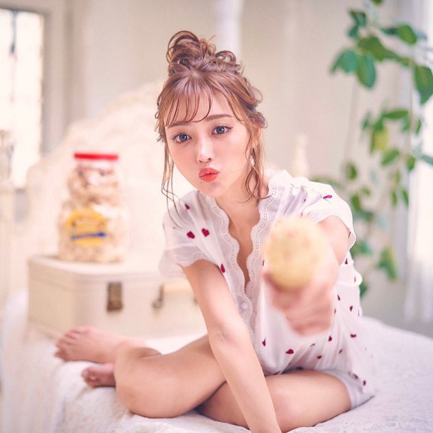 明日花綺羅「新作品」強勢回歸！「車頭燈溢出」猛噴福利：晚安～