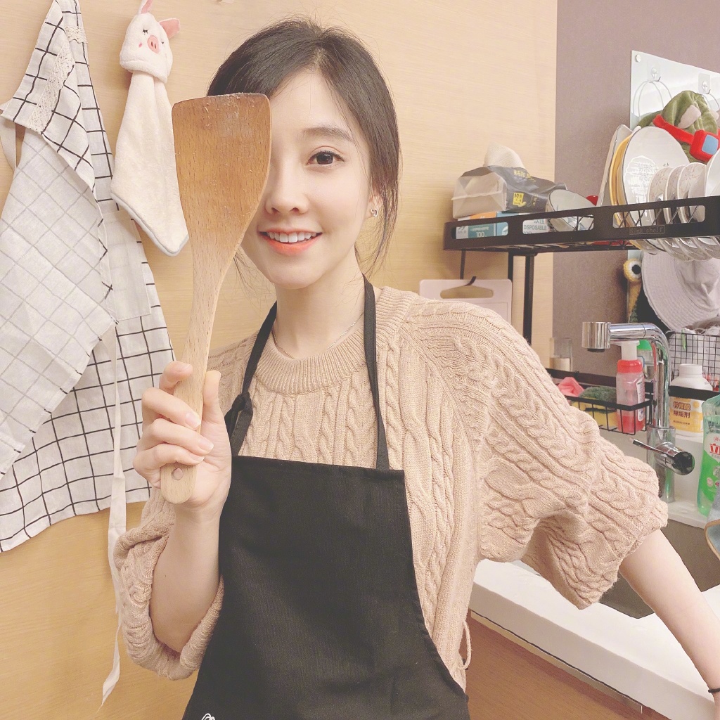 曾被爆千萬乾爹!馮提莫「公開擇偶條件」 網:打擾了