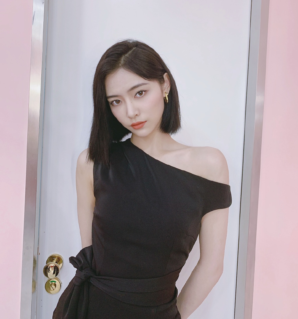 不配有姓名?《青春有你2》許佳琪「被消失」 網掀「黑幕」論戰